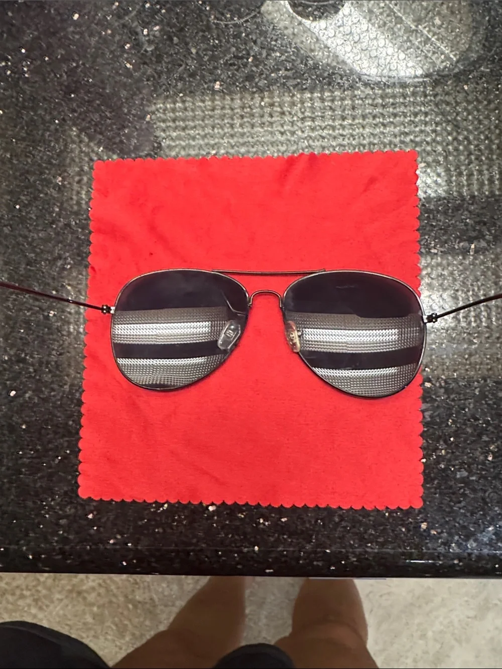 Ray-Ban Black Aviator Sunglasses for Men or Women